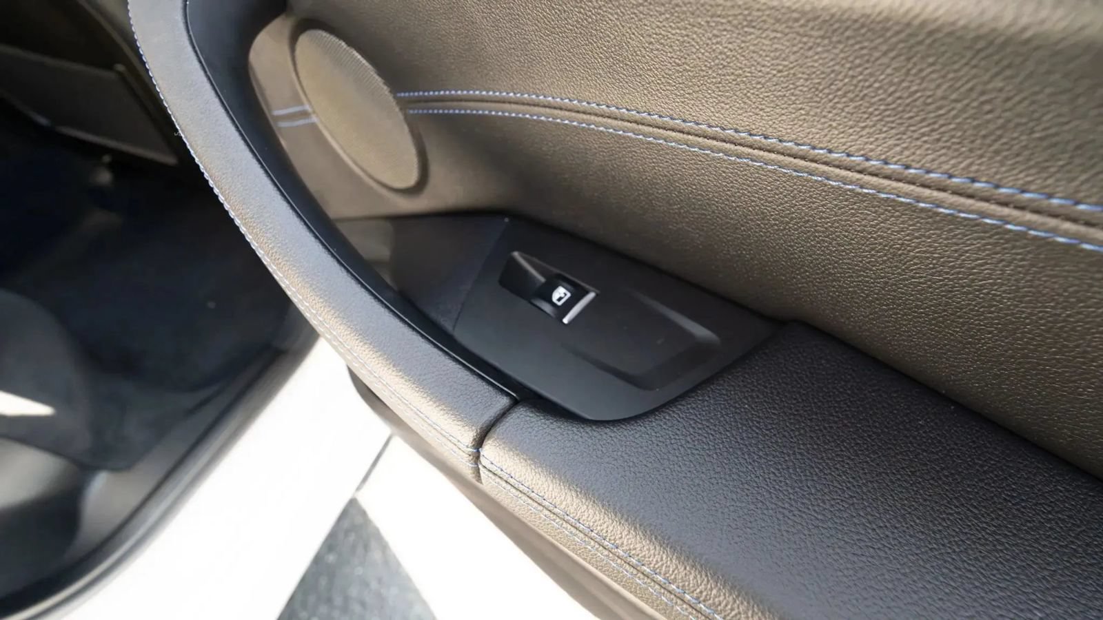 Used 2019 BMW X4 xDrive30i w/ Executive Package AWD/4WD image 19