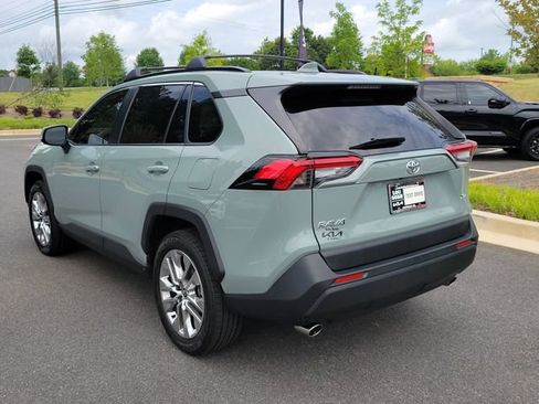 Used 2021 Toyota RAV4 XLE Premium FWD image 6