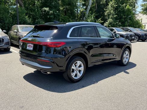 Used 2025 Audi Q5 Premium w/ Convenience Package AWD/4WD image 6