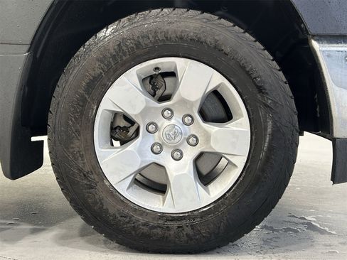 Used 2020 RAM 1500 Big Horn image 10