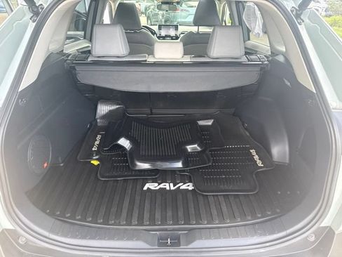 Used 2019 Toyota RAV4 XLE Premium w/ Cold Weather Package AWD/4WD image 29