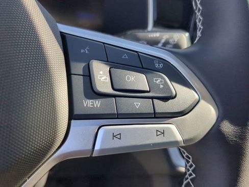 New 2026 Volkswagen Taos SE image 28