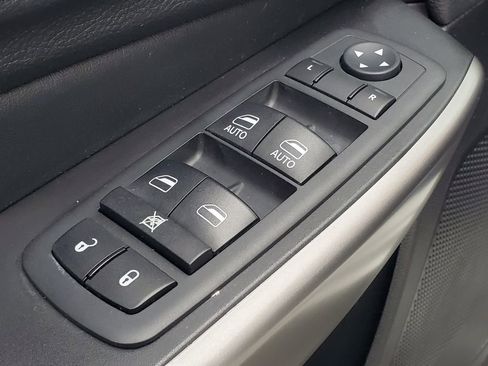 Used 2019 Jeep Cherokee High Altitude image 12