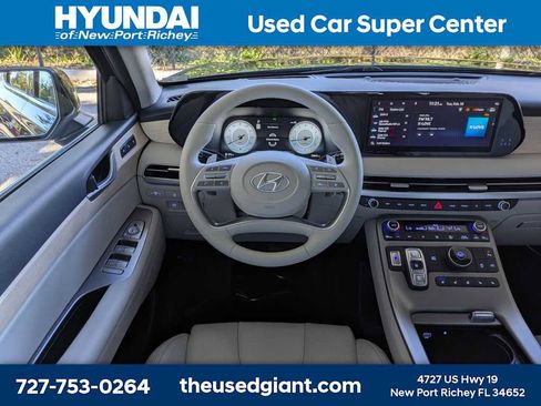 Used 2023 Hyundai Palisade Limited image 23