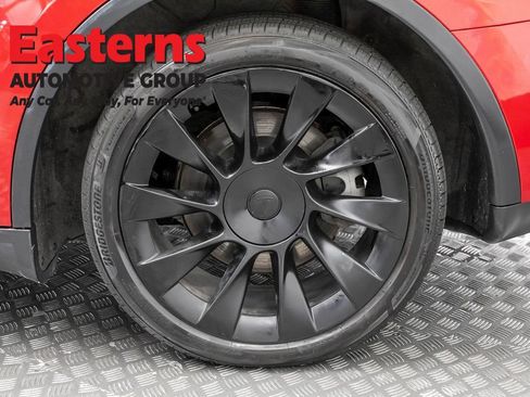 Used 2023 Tesla Model Y Long Range AWD/4WD image 30