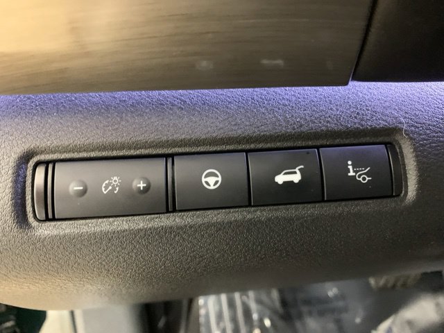 Used 2025 Nissan Pathfinder Platinum w/ Lighting Package (N93) AWD/4WD image 11