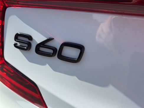 Used 2023 Volvo S60 B5 Plus AWD/4WD image 44