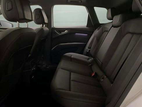 Used 2024 Audi Q4 e-tron Prestige image 74