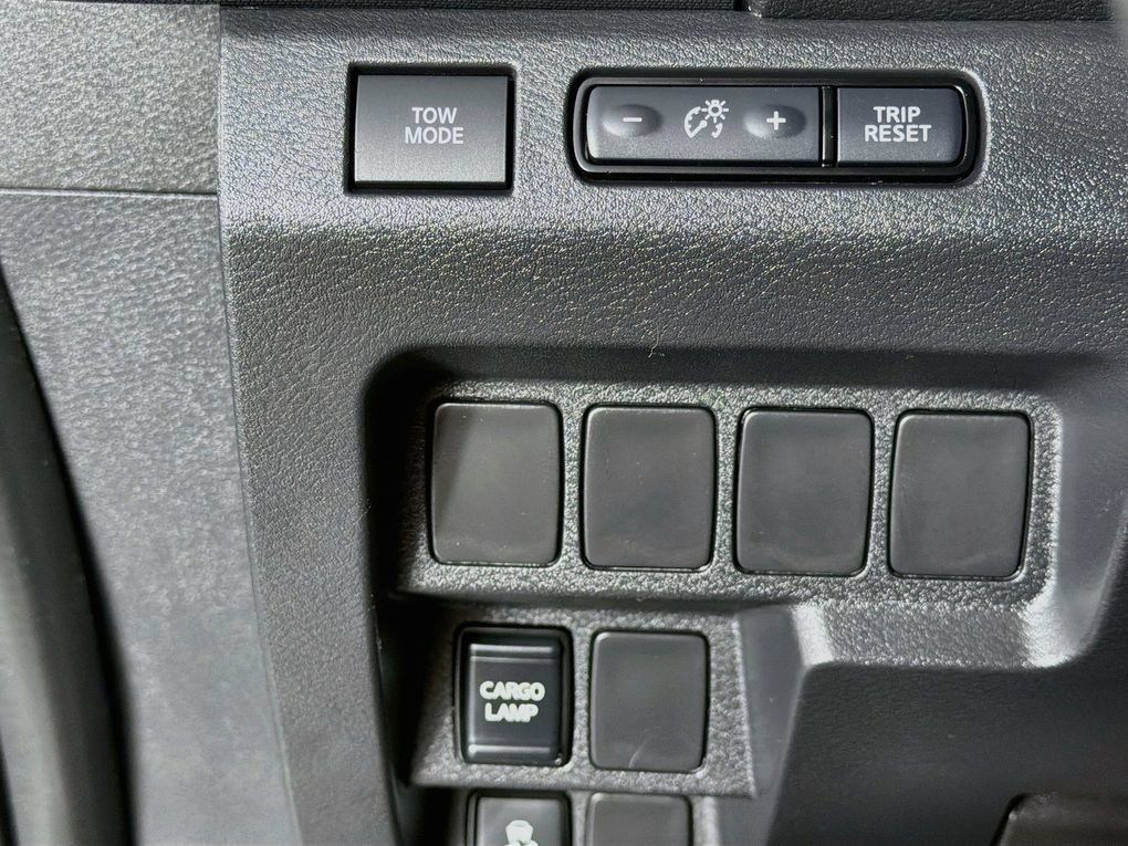Used 2022 Nissan Frontier SV RWD image 15