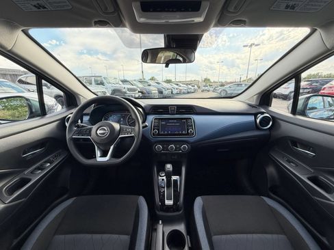 Used 2025 Nissan Versa SV FWD image 31