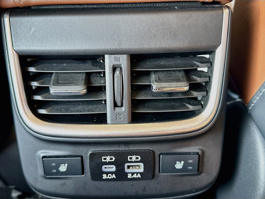 Certified 2024 Subaru Outback Touring AWD/4WD image 30