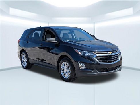 Used 2020 Chevrolet Equinox LS w/ LS Convenience Package FWD image 8