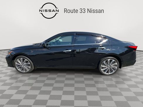 Used 2023 Nissan Altima 2.5 SL AWD/4WD image 5