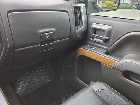 Used 2015 Chevrolet Silverado 1500 LTZ AWD/4WD image 23