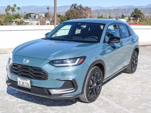 Used 2024 Honda HR-V Sport image 3