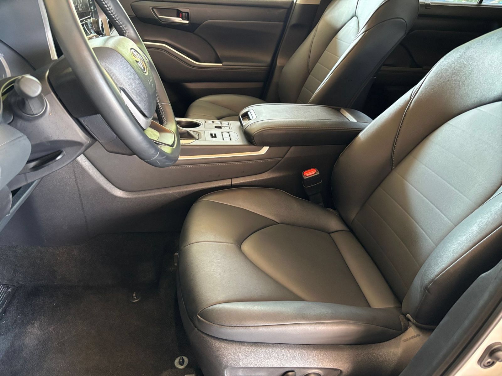 Used 2026 Toyota Highlander XLE AWD/4WD image 27