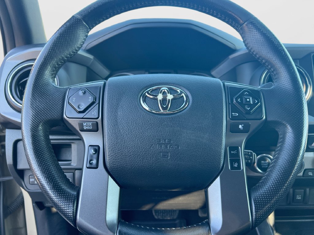 Used 2019 Toyota Tacoma TRD Sport AWD/4WD image 18