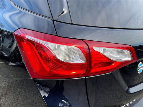 Used 2020 Chevrolet Equinox LT w/ Sport Edition image 26