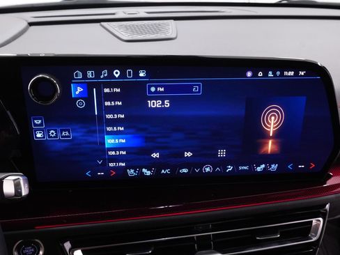 Used 2024 Chevrolet Traverse RS w/ LPO, Floor Liner Package FWD image 28