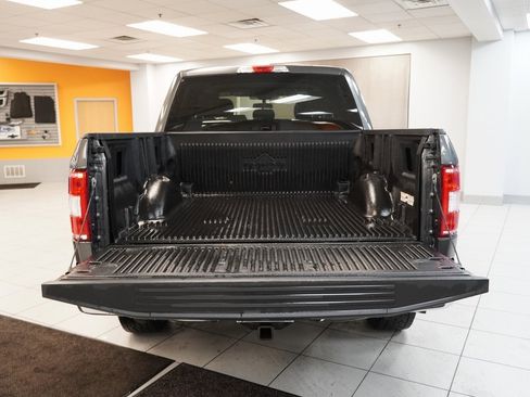 Used 2019 Ford F150 XLT w/ XTR Package image 9