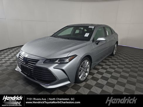 Used 2021 Toyota Avalon Limited w/ Advanced Safety Package image 1
