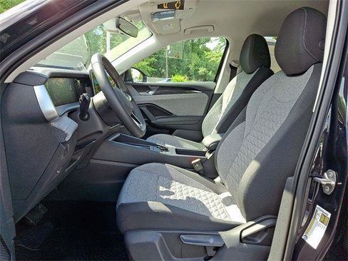 New 2025 Volkswagen Tiguan S image 11