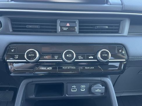 New 2025 Honda Pilot EX-L image 38