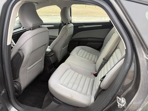 Used 2015 Ford Fusion S image 10