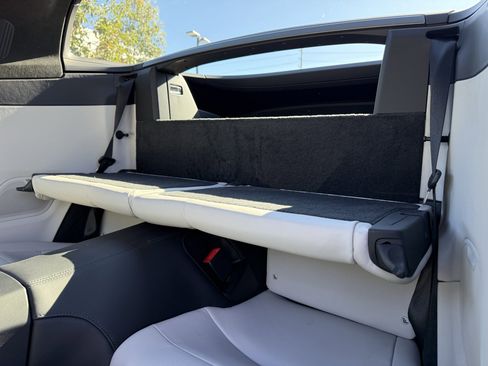 Certified 2024 Porsche 911 Targa 4 GTS image 31