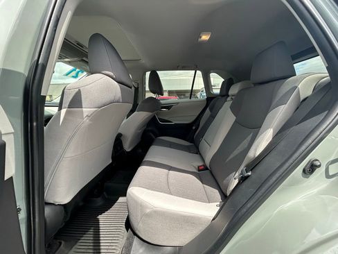 Used 2021 Toyota RAV4 XLE w/ Convenience Package AWD/4WD image 27