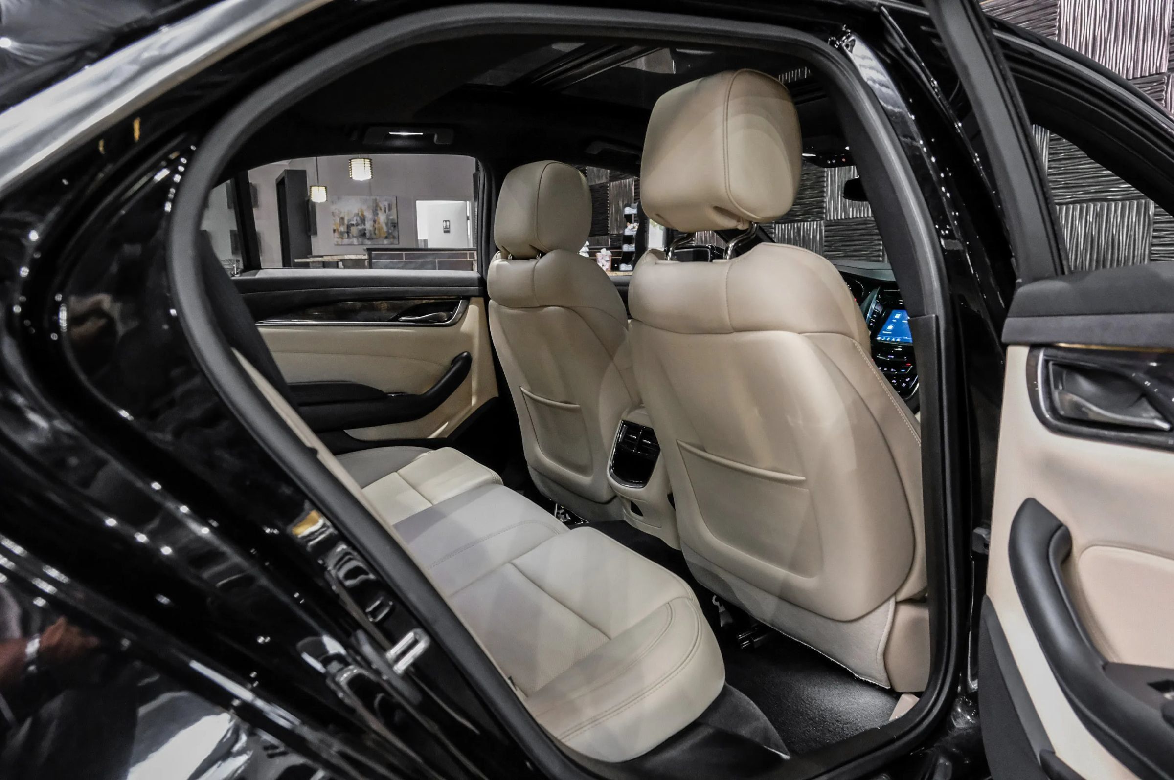 Used 2019 Cadillac CTS Luxury RWD image 40