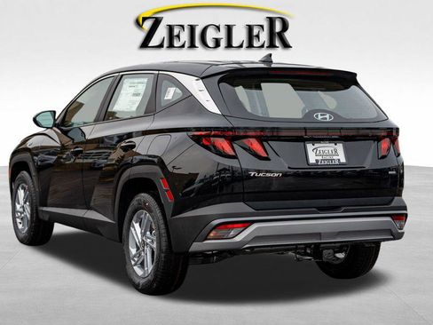 New 2026 Hyundai Tucson SE image 5