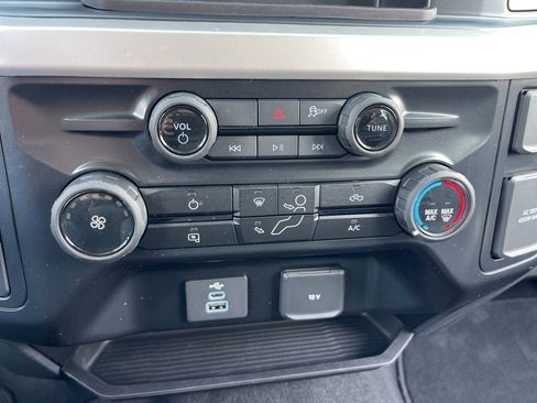 Used 2025 Ford F250 XLT AWD/4WD image 12