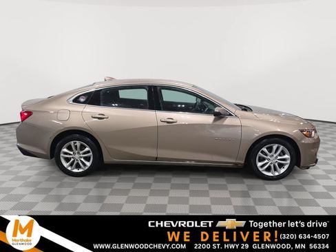 Used 2018 Chevrolet Malibu LT w/ LPO, Convenience Package 2 FWD image 1