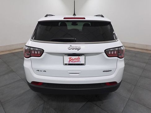 Used 2026 Jeep Compass Latitude AWD/4WD image 4