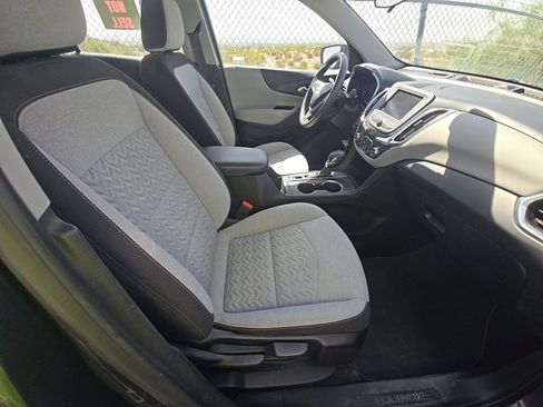 Used 2022 Chevrolet Equinox LS FWD image 11