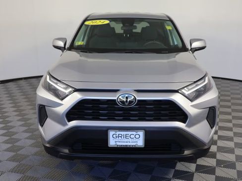 Used 2024 Toyota RAV4 LE AWD/4WD image 3
