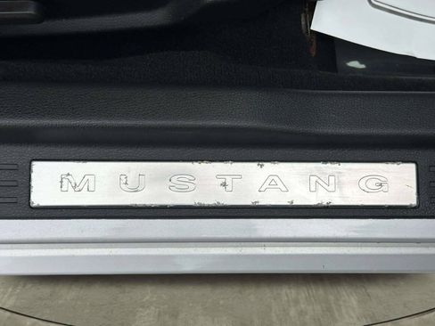 Used 2006 Ford Mustang GT RWD image 30