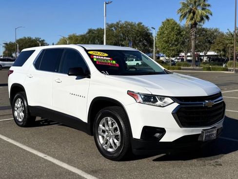 Used 2020 Chevrolet Traverse LS w/ LPO, Floor Liner Package FWD image 3