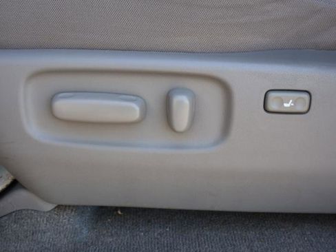 Used 2009 Toyota 4Runner SR5 image 17