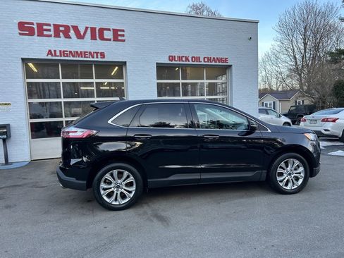 Used 2022 Ford Edge Titanium image 6