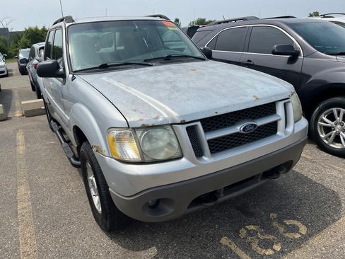 Used 2001 Ford Explorer Sport Trac 4x4 image 24