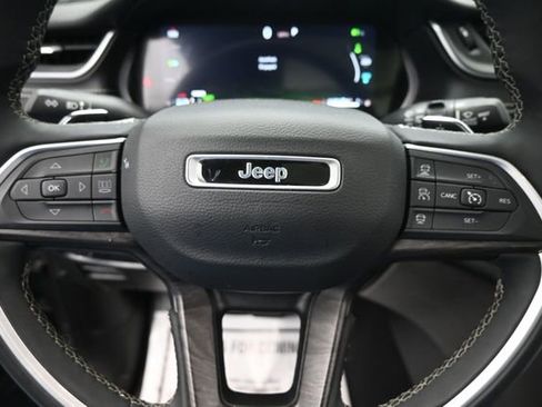 Used 2024 Jeep Grand Cherokee Limited 4xe AWD/4WD image 20