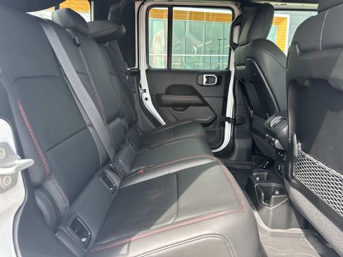 New 2026 Jeep Gladiator Rubicon image 9