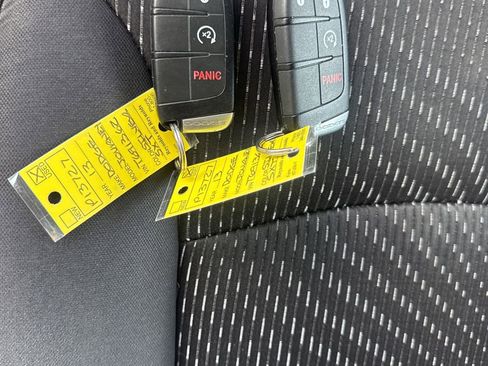 Used 2013 Dodge Journey SXT w/ Flexible Seating Group FWD image 33