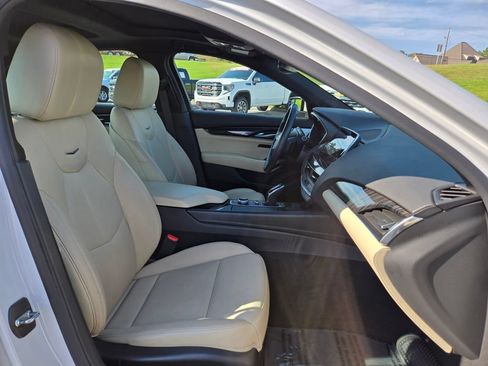 Used 2022 Cadillac CT5 Premium Luxury RWD image 19