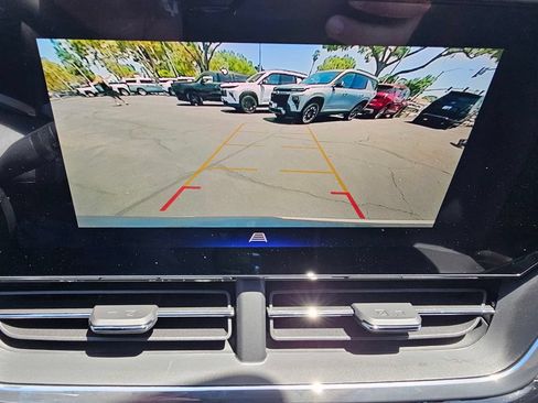 New 2026 Chevrolet Trax RS w/ Sunroof Package FWD image 29