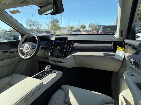 New 2026 Volvo XC90 B6 Ultra w/ Protection Package AWD/4WD image 11