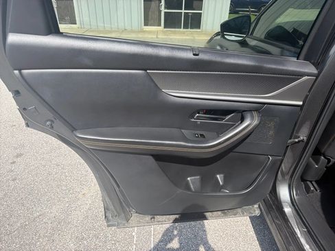 Used 2025 MAZDA CX-90 3.3 Turbo w/ Preferred Package AWD/4WD image 16