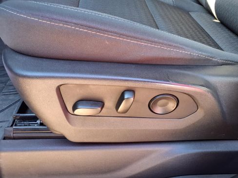 Used 2024 Chevrolet Silverado 1500 Custom Trail Boss w/ Dark Appearance Package image 23